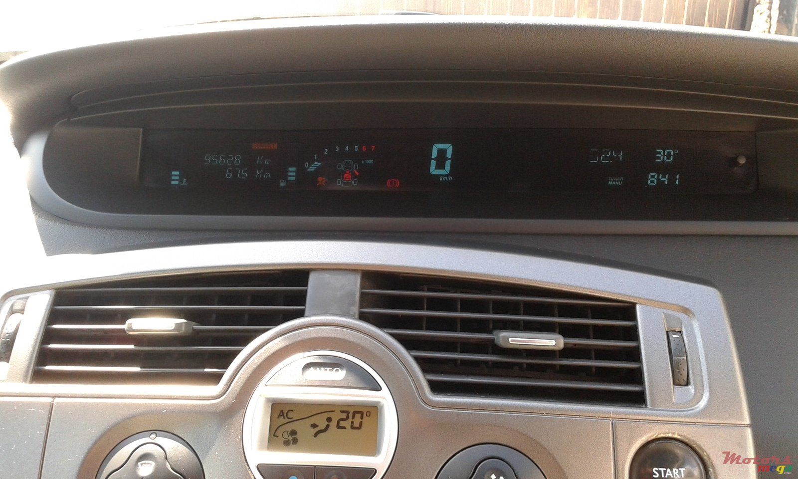 2004' Renault Scenic photo #4