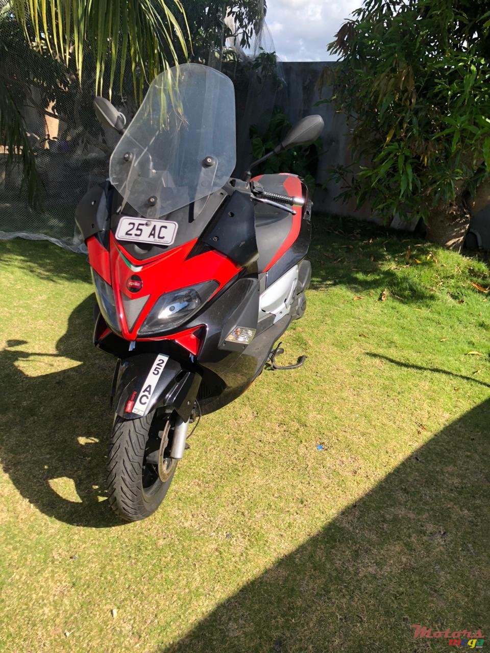 2017' Aprilia photo #2