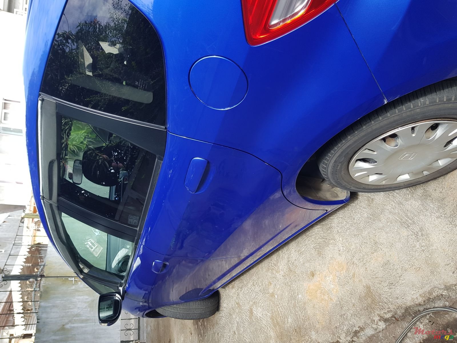 2011' Honda Fit photo #2