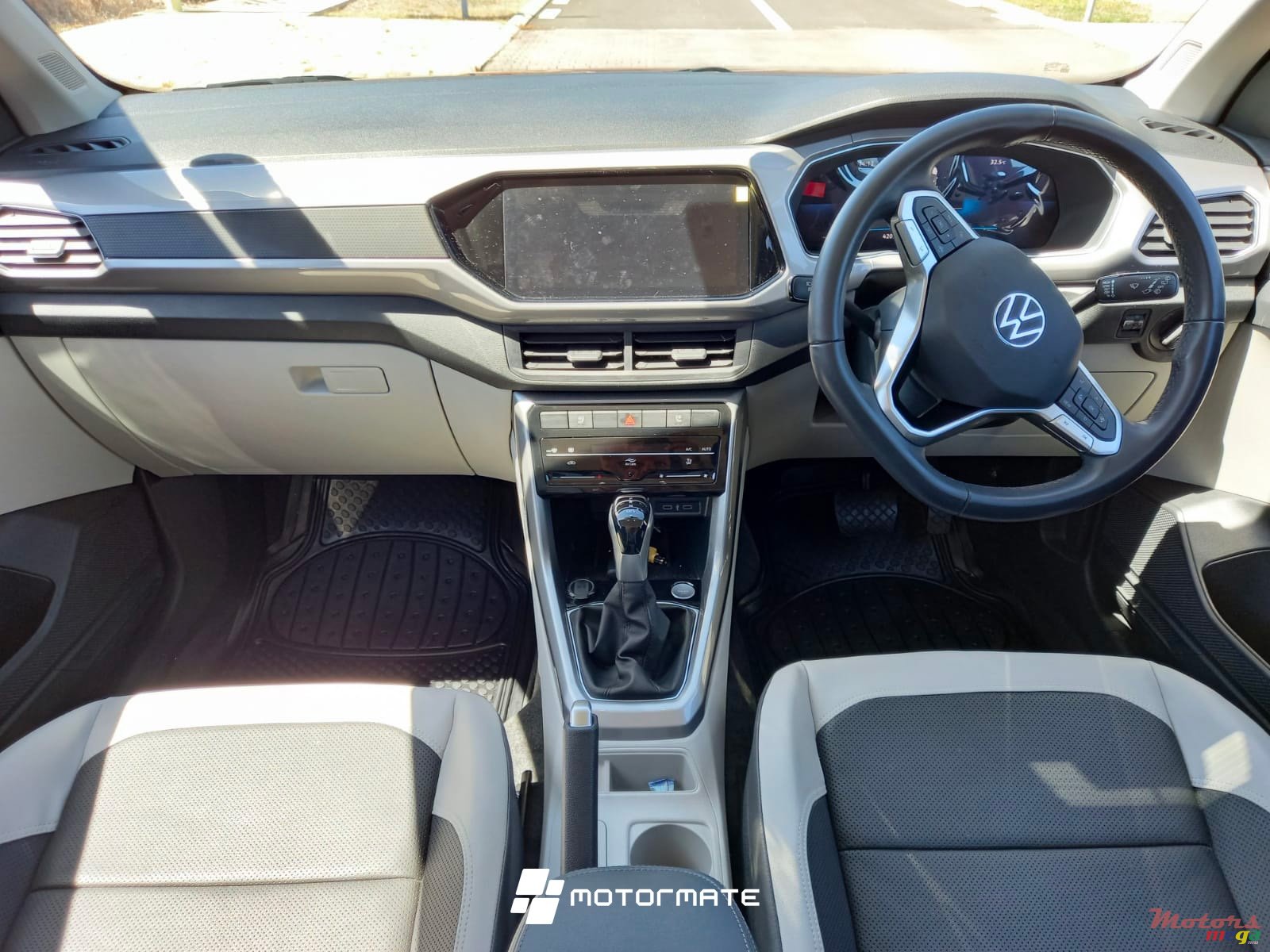 2024' Volkswagen T-Cross TOPLINE photo #7