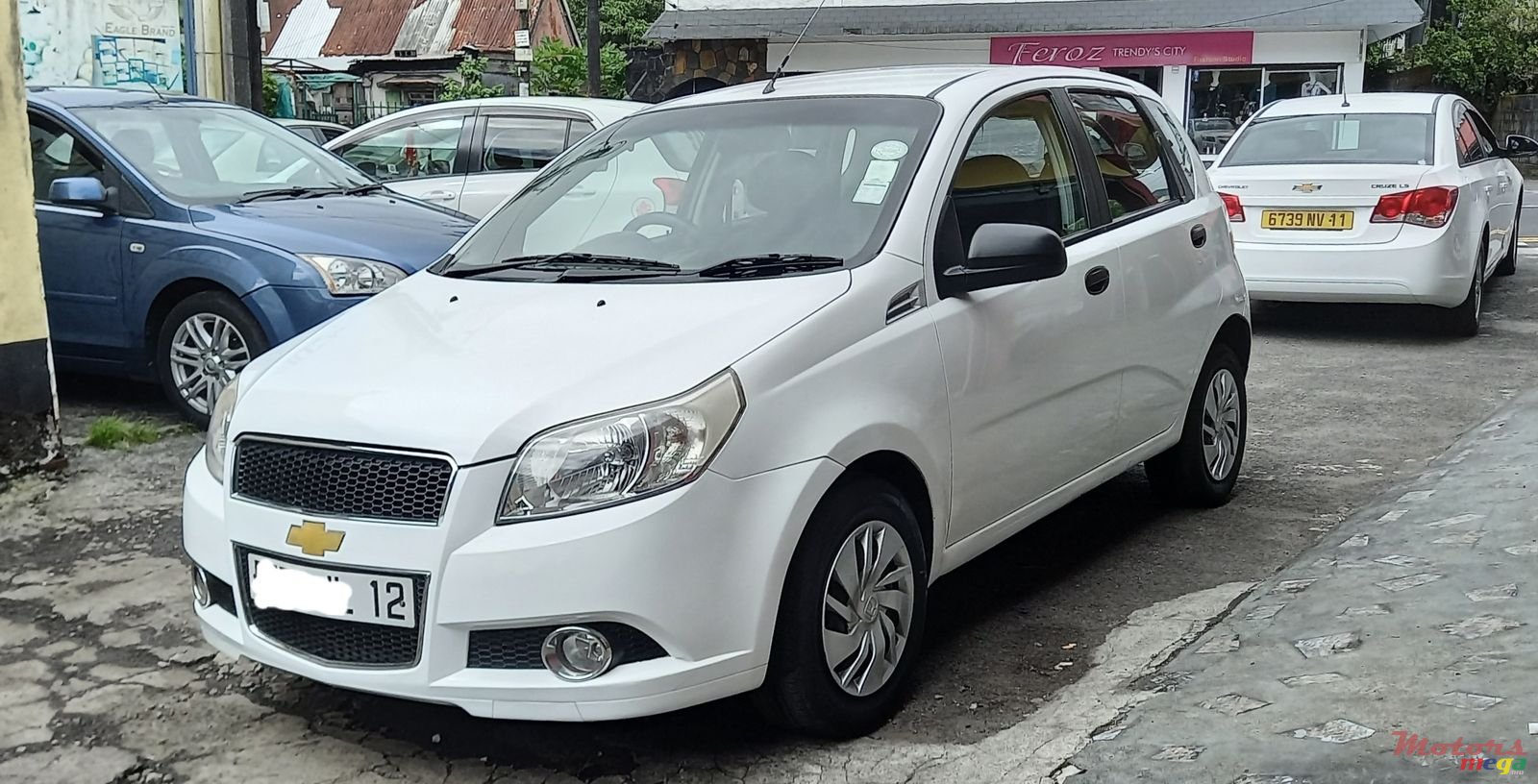 2012' Chevrolet Aveo photo #1
