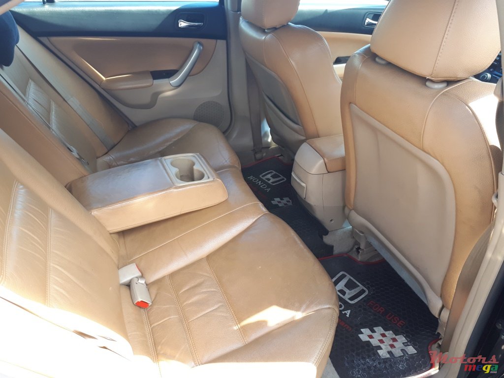 2005' Honda Accord photo #5