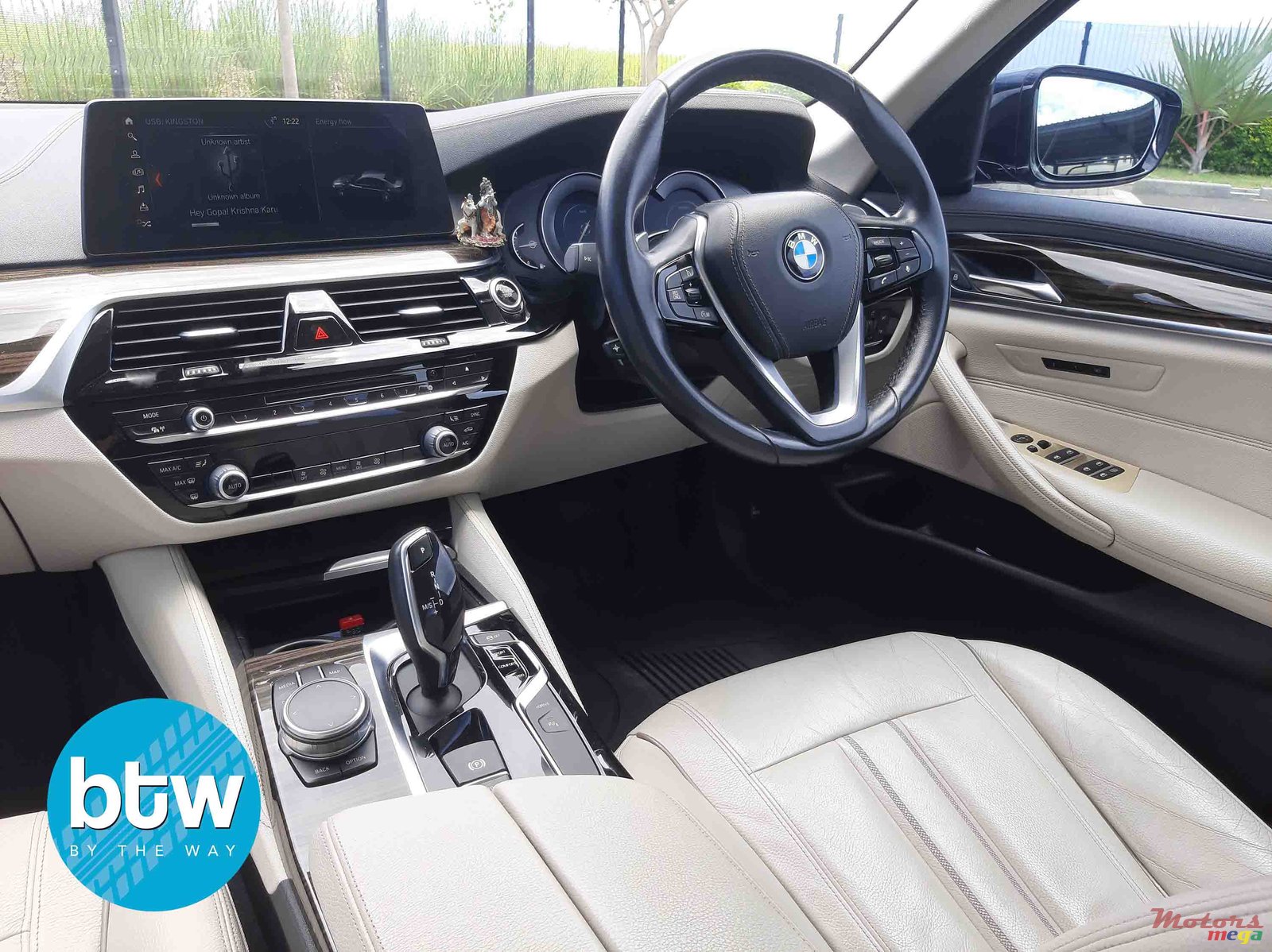 2019' BMW 530 photo #6