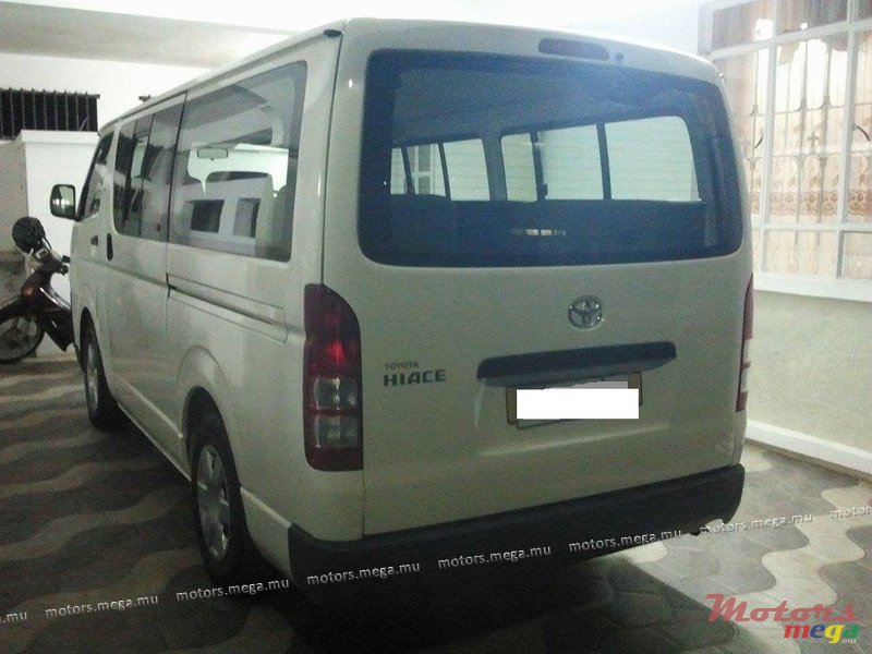 2010' Toyota photo #2