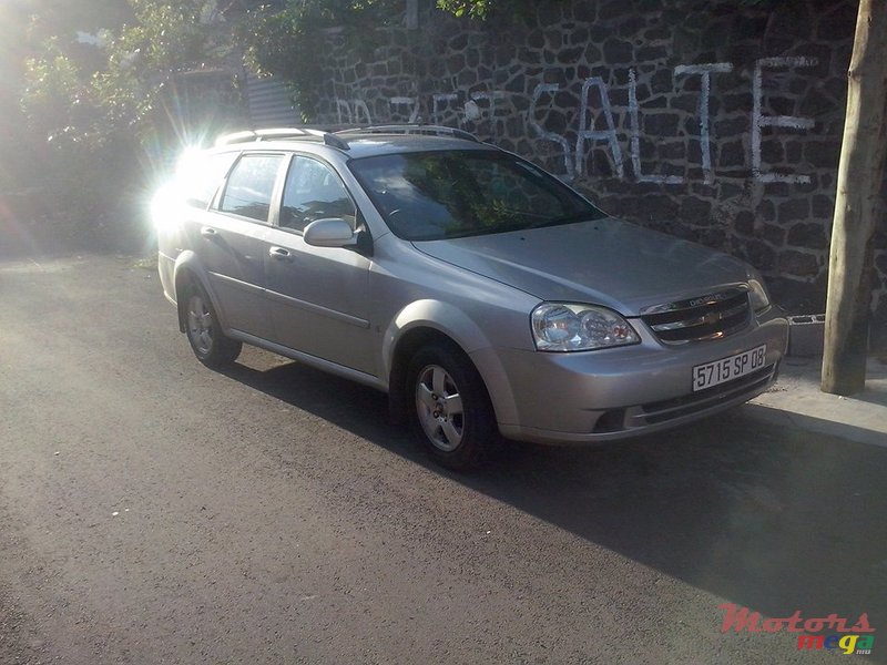 2008' Chevrolet hacthback photo #3