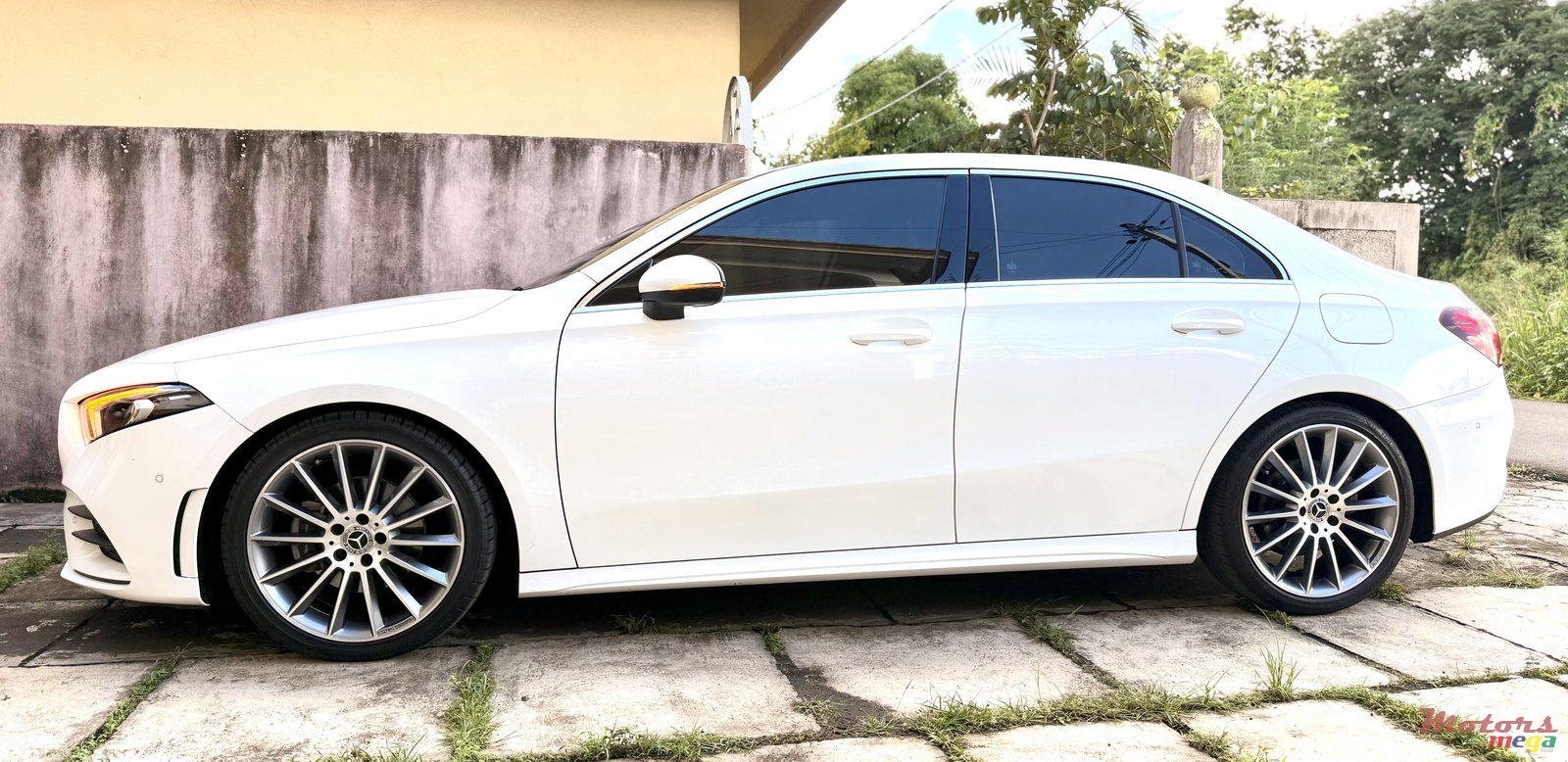 2020' Mercedes-Benz A 200 photo #1