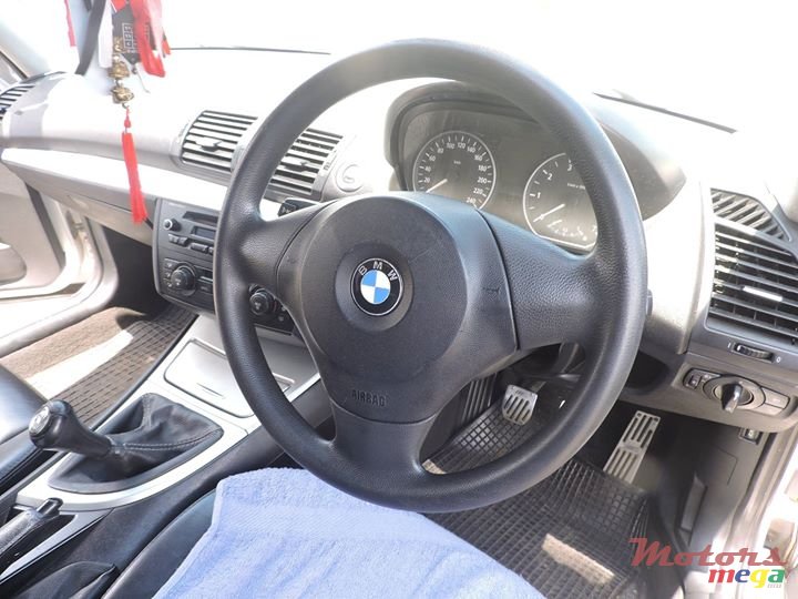 2004' BMW 116 photo #3