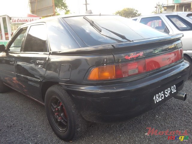 1992' Mazda Astina photo #3