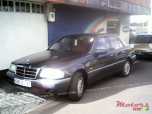1997' Mercedes-Benz 230 or exchange photo #1