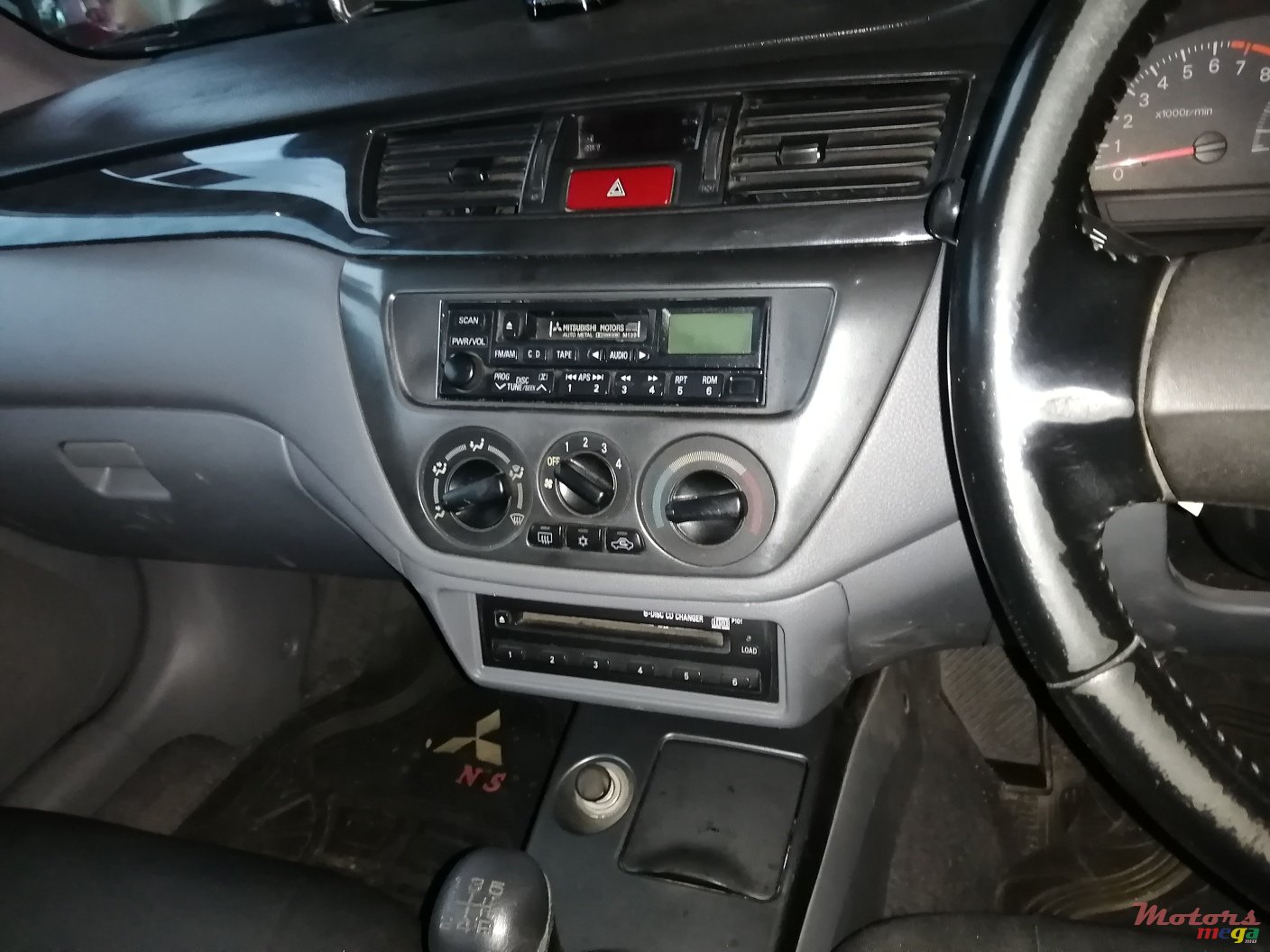 2008' Mitsubishi Lancer photo #4