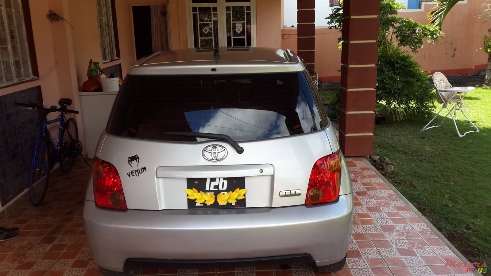 2005' Toyota photo #3