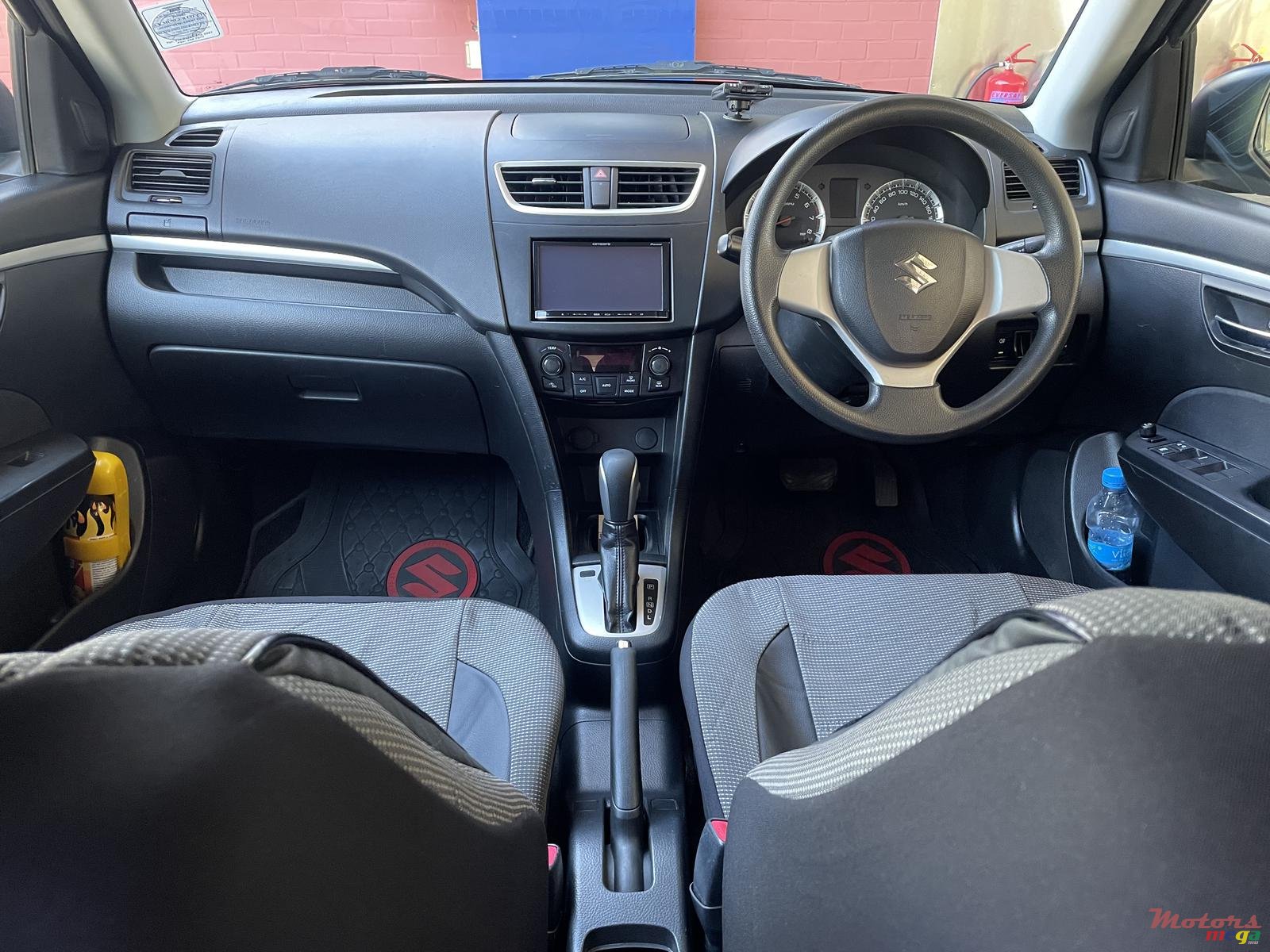 2012' Suzuki Swift photo #7