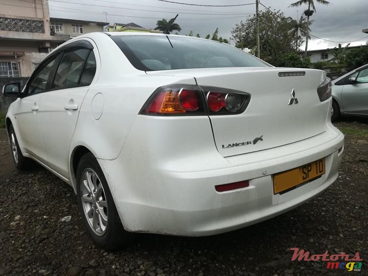 2010' Mitsubishi Lancer X EX photo #4