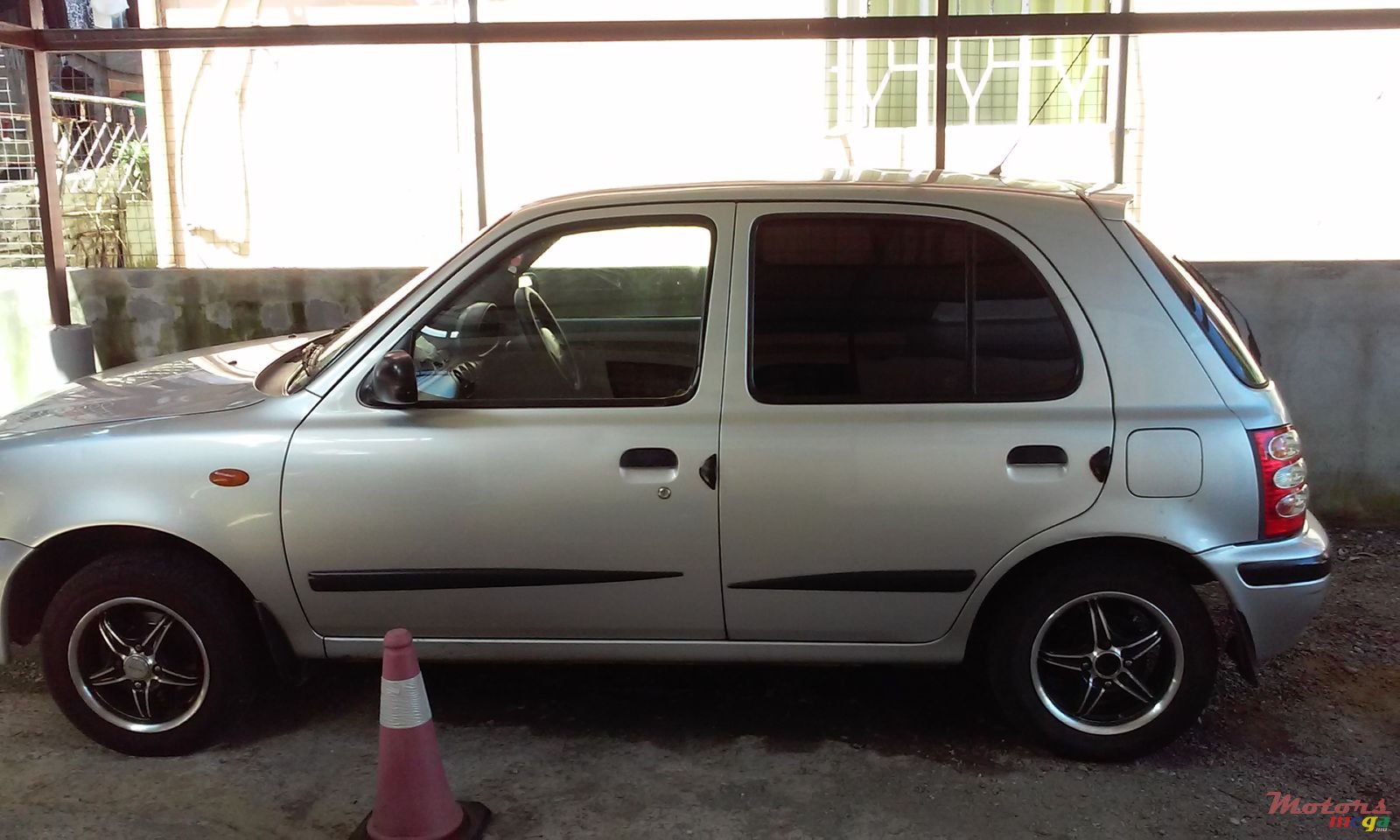 2000' Nissan Micra photo #1