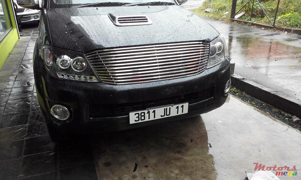 2011' Toyota Hilux Angel eyes jante 20 pouce photo #4