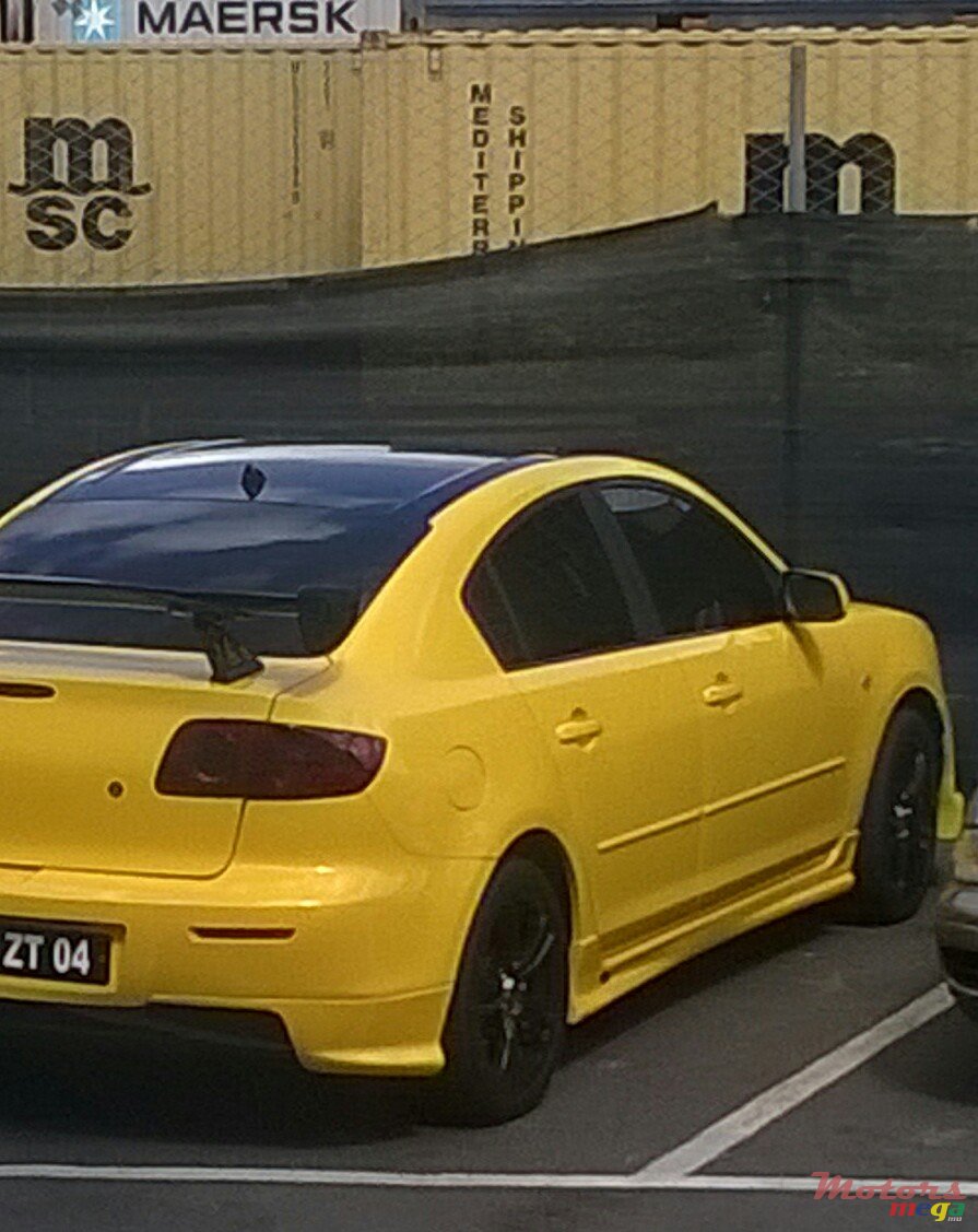 2004' Mazda 3 sport photo #2