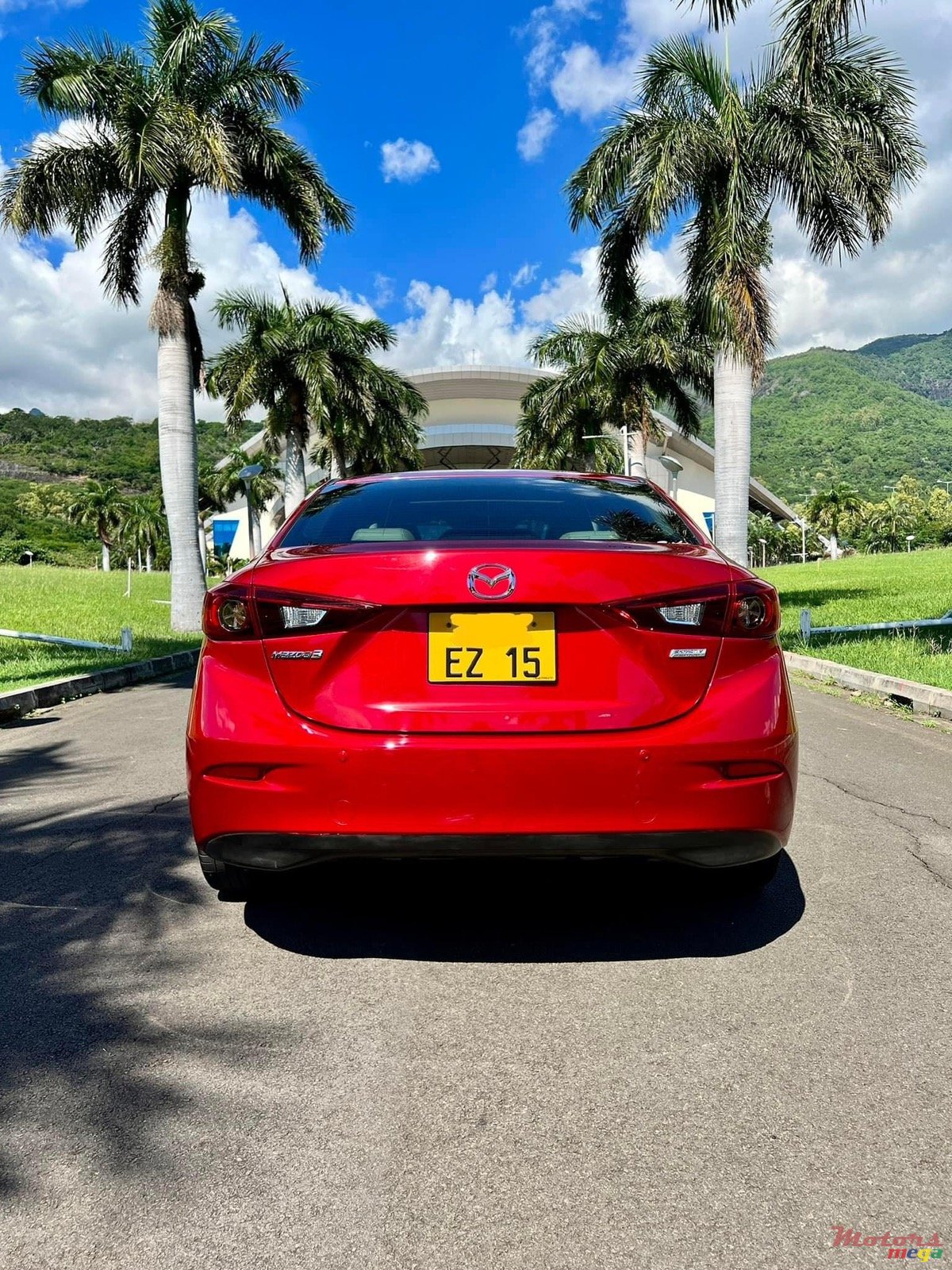 2015' Mazda 3 photo #3