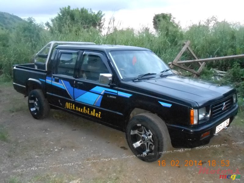 1994' Mitsubishi L200 photo #1