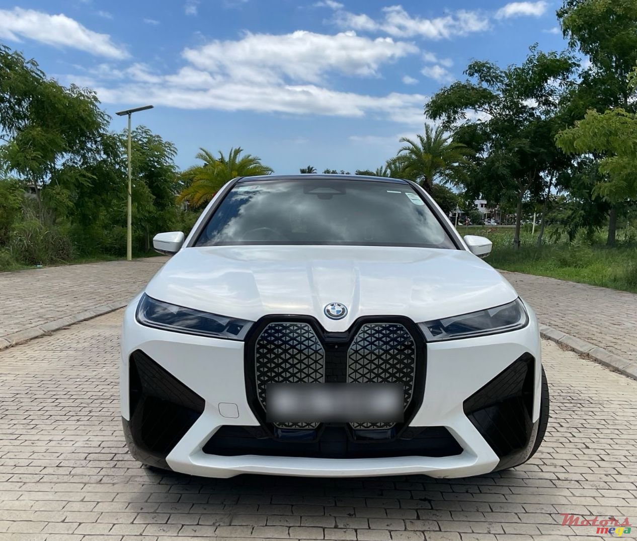 2021' BMW iX Sport Interior Design Suite photo #1