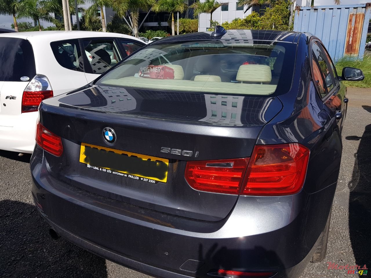 2012' BMW 3 Series Compact photo #4