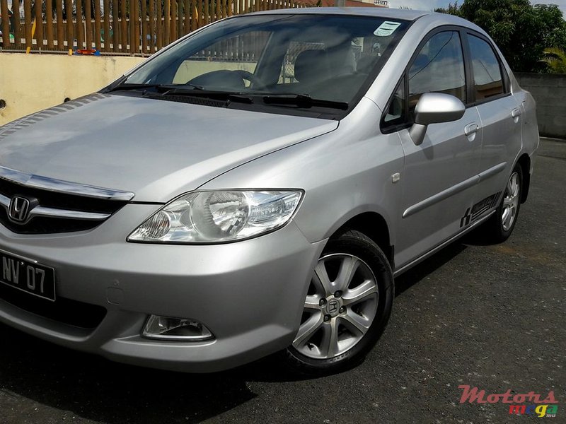 2007' Honda City photo #1