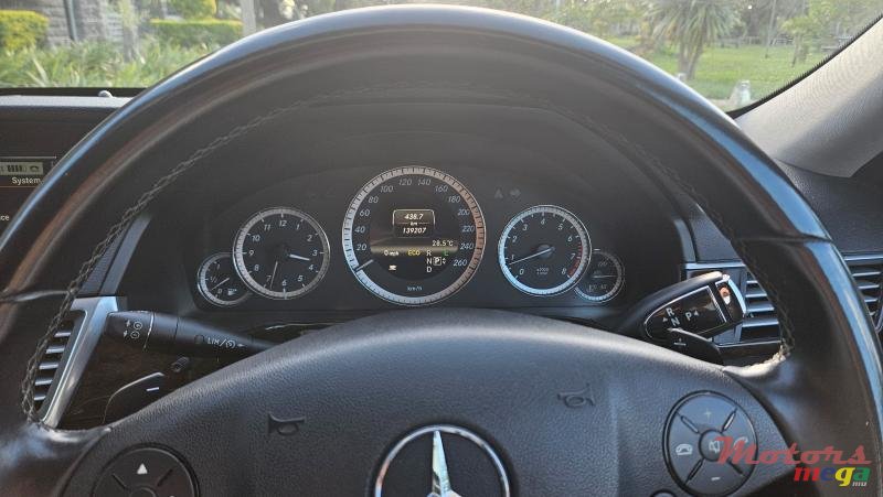 2013' Mercedes-Benz E 250 photo #6