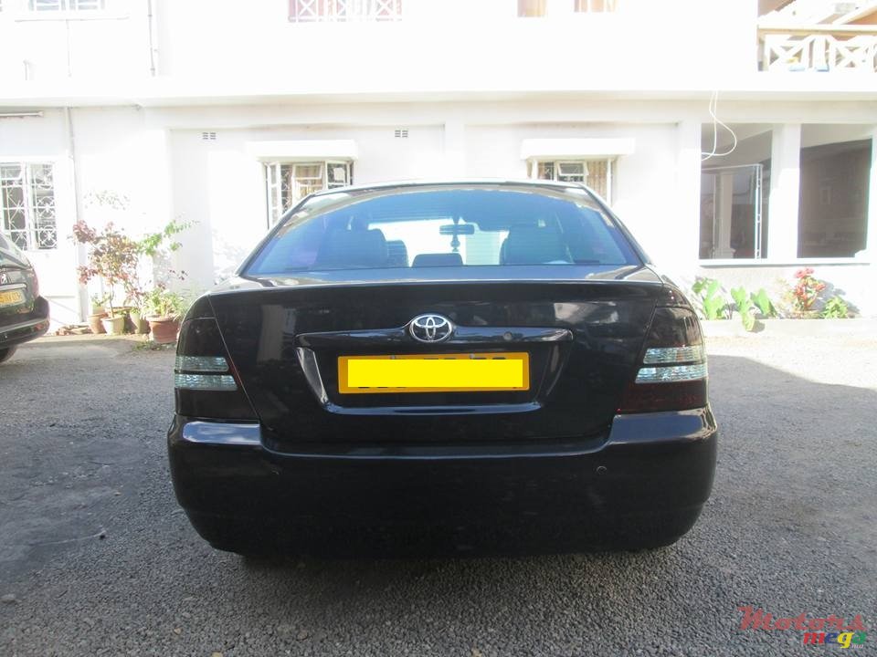 2003' Toyota Corolla NZE photo #4