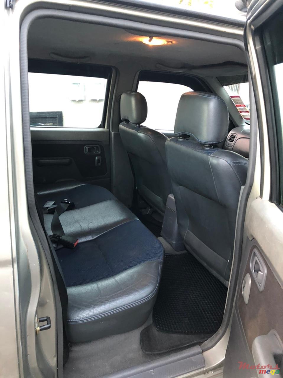 2006' Nissan Hardbody 4x4 photo #5