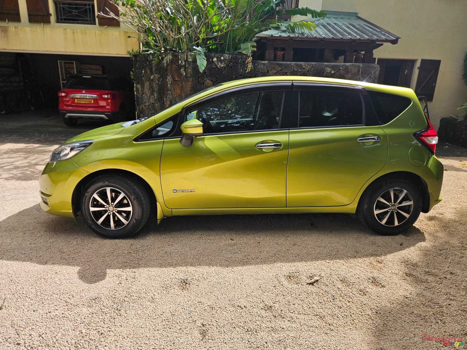 2017' Nissan Note ePower photo #2