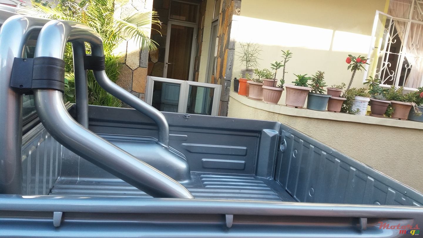 2003' Isuzu 2X4 (KB 250) photo #2