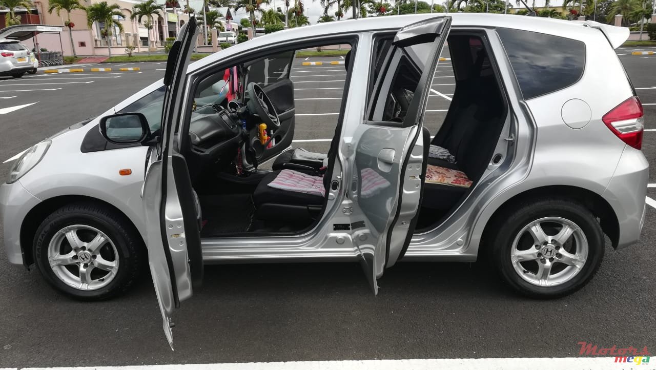 2013' Honda Fit photo #3