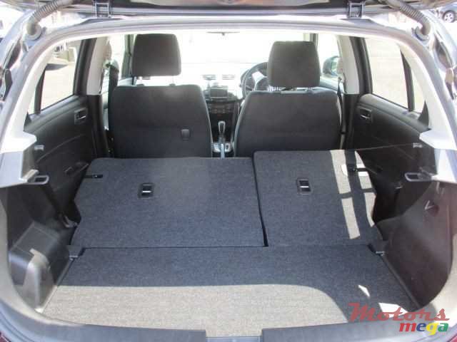 2013' Suzuki Swift ZC 72S photo #6