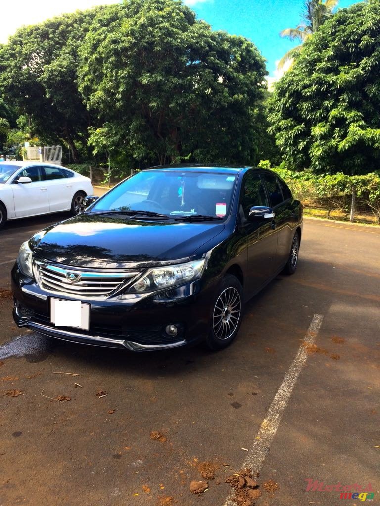 2010' Toyota Corolla photo #2