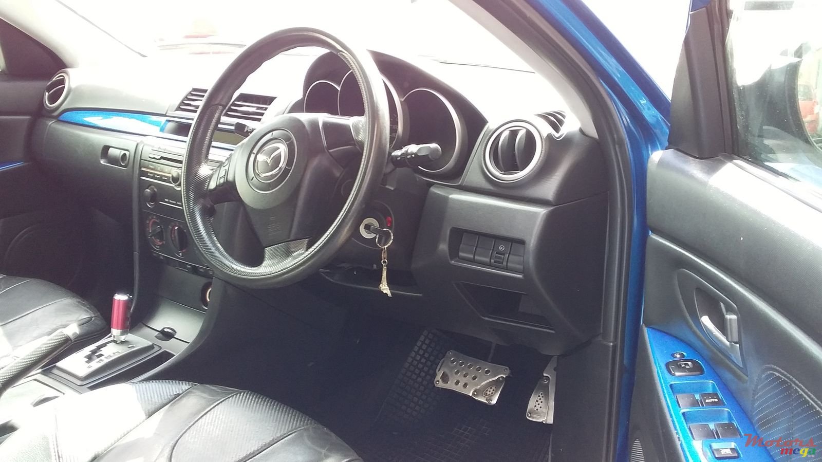 2005' Mazda 3 photo #3