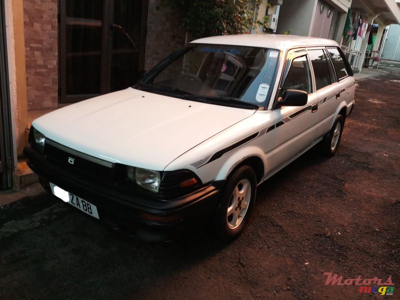 1988' Toyota Corolla HATCHBACK photo #2