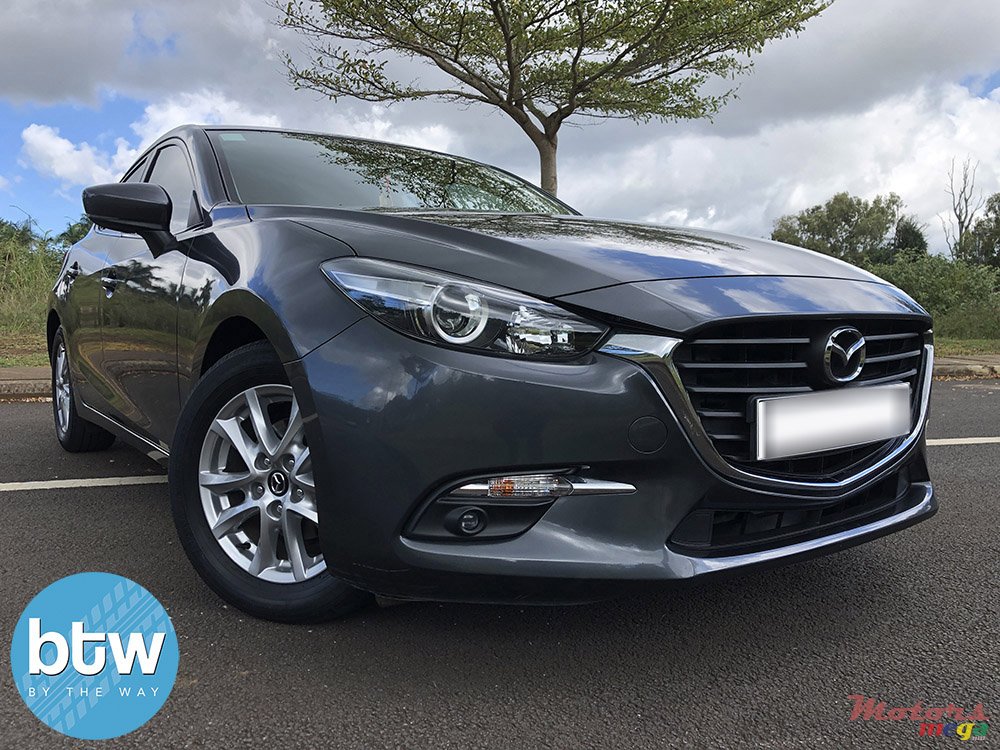 2018' Mazda 3 photo #1