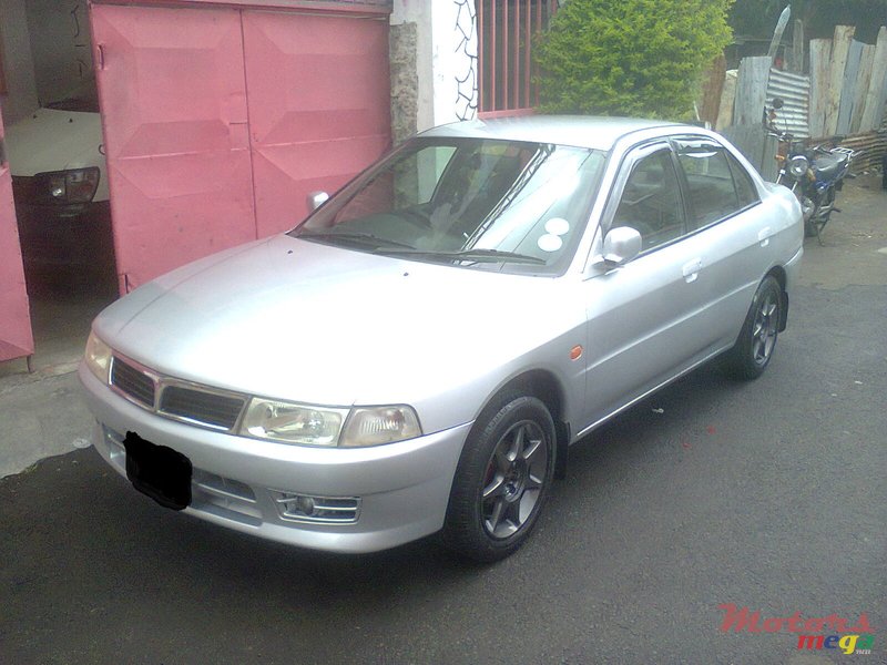 1999' Mitsubishi Lancer special edition photo #1