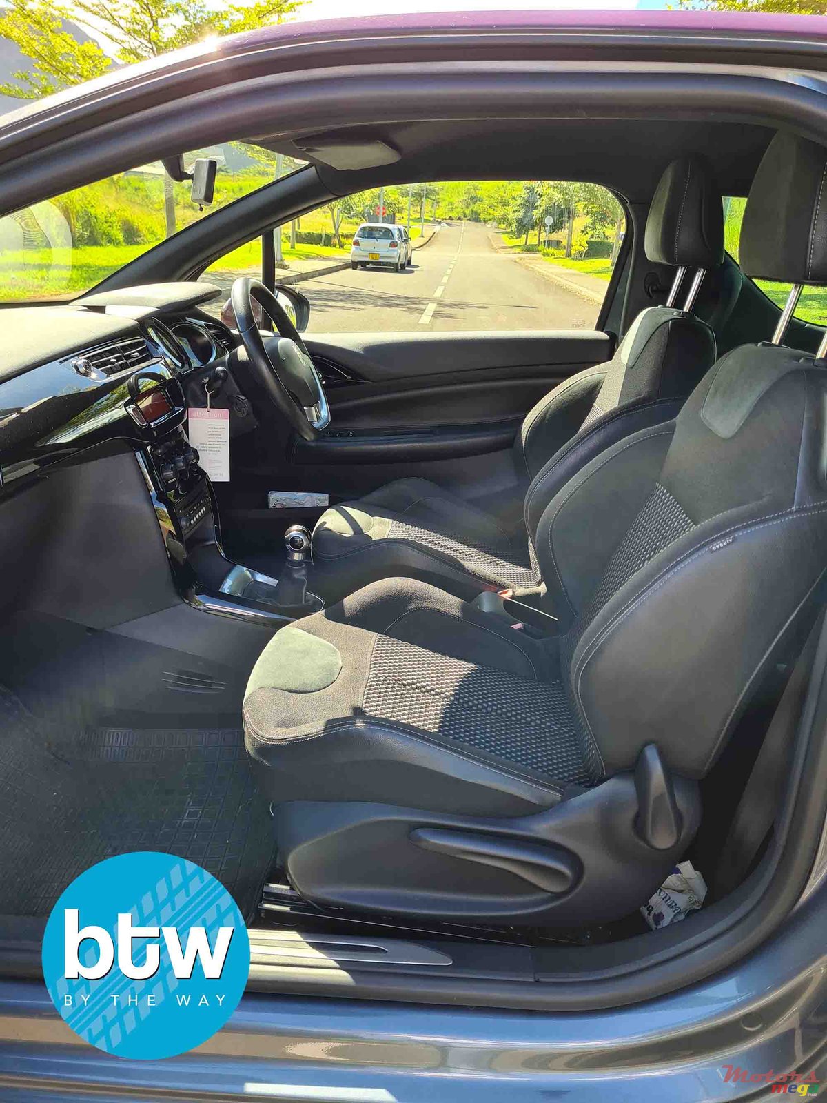 2010' Citroen DS3 photo #5