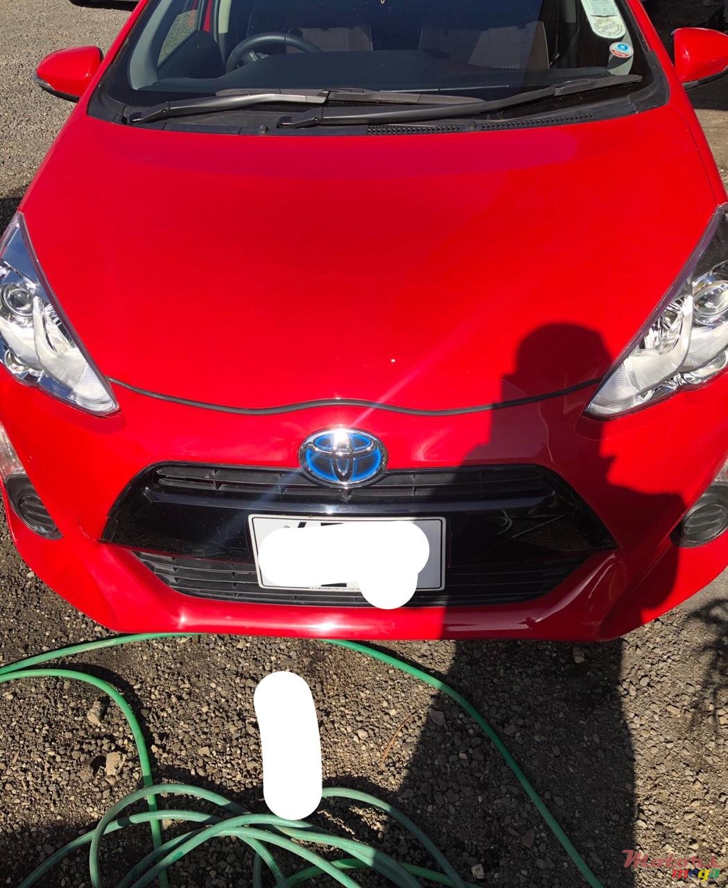 2015' Toyota Aqua photo #1