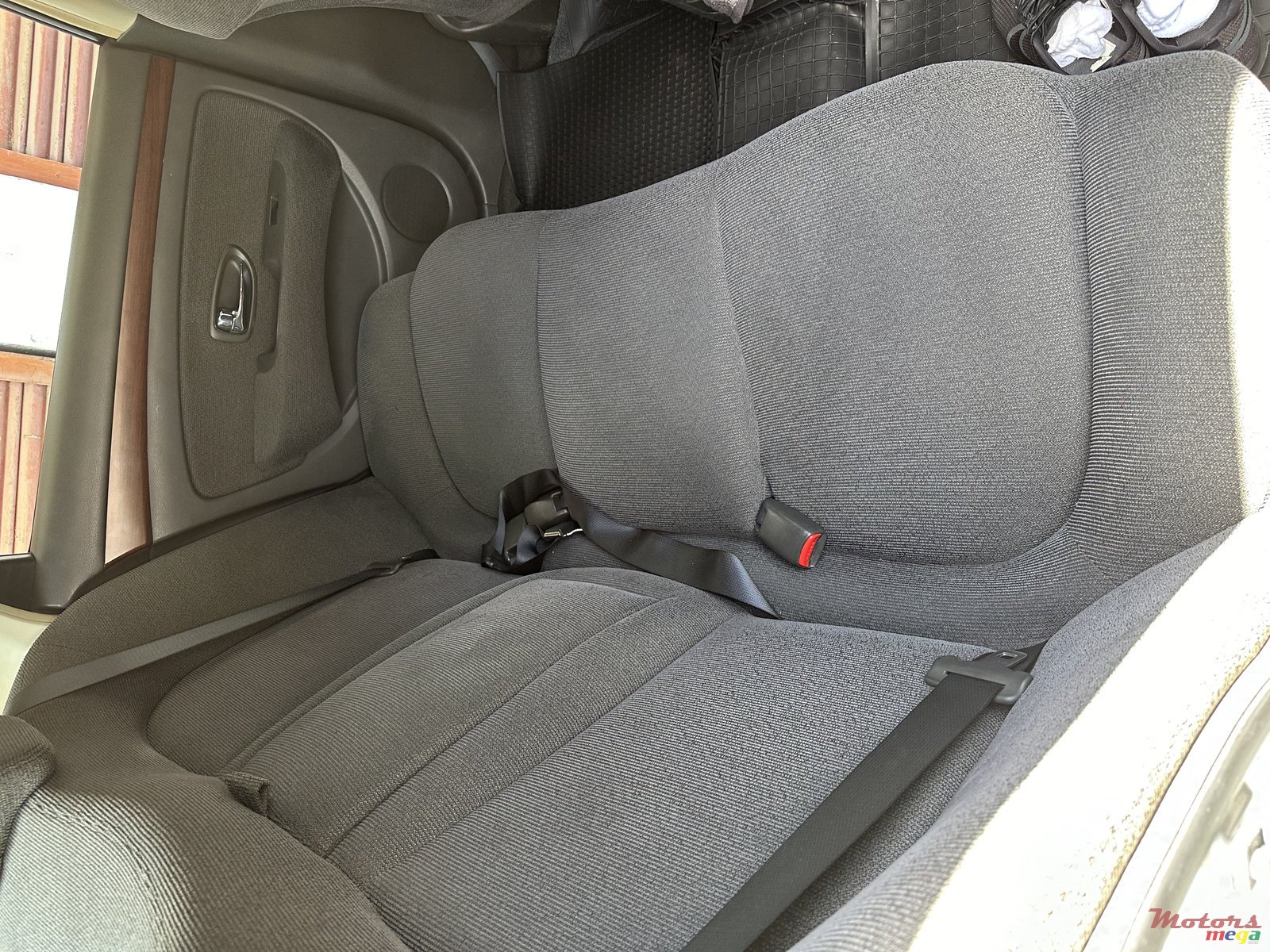 2006' Nissan Bluebird photo #4