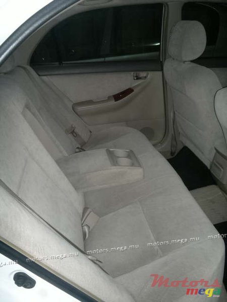 2001' Toyota Corolla NZE 121 photo #5