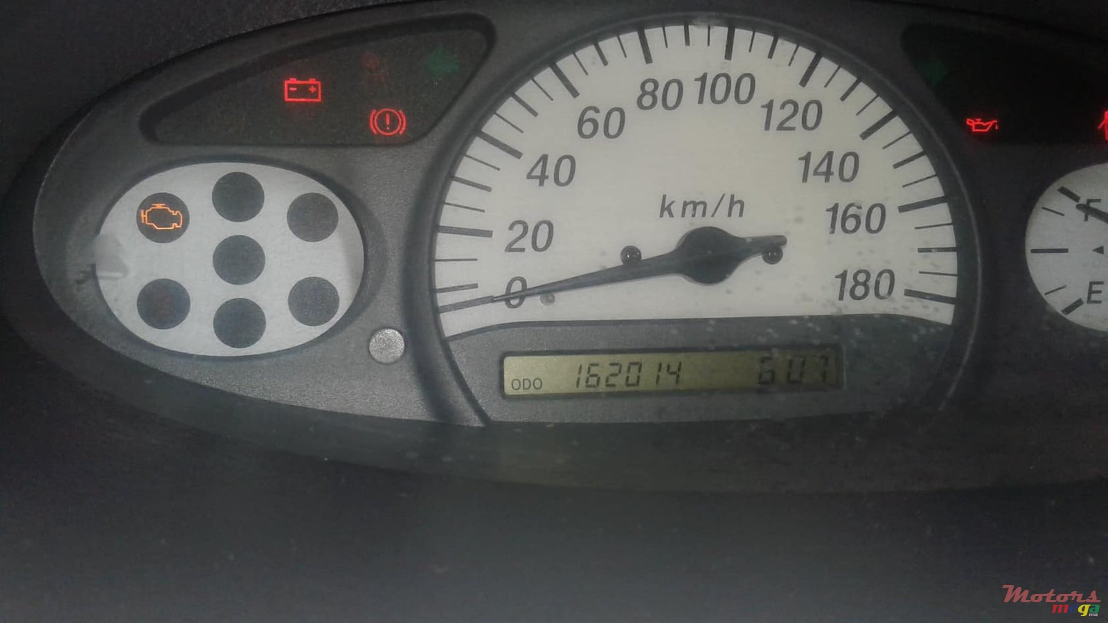 2002' Toyota Vitz photo #3