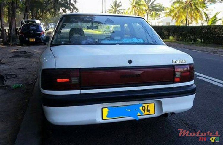 1994' Mazda 323 photo #3