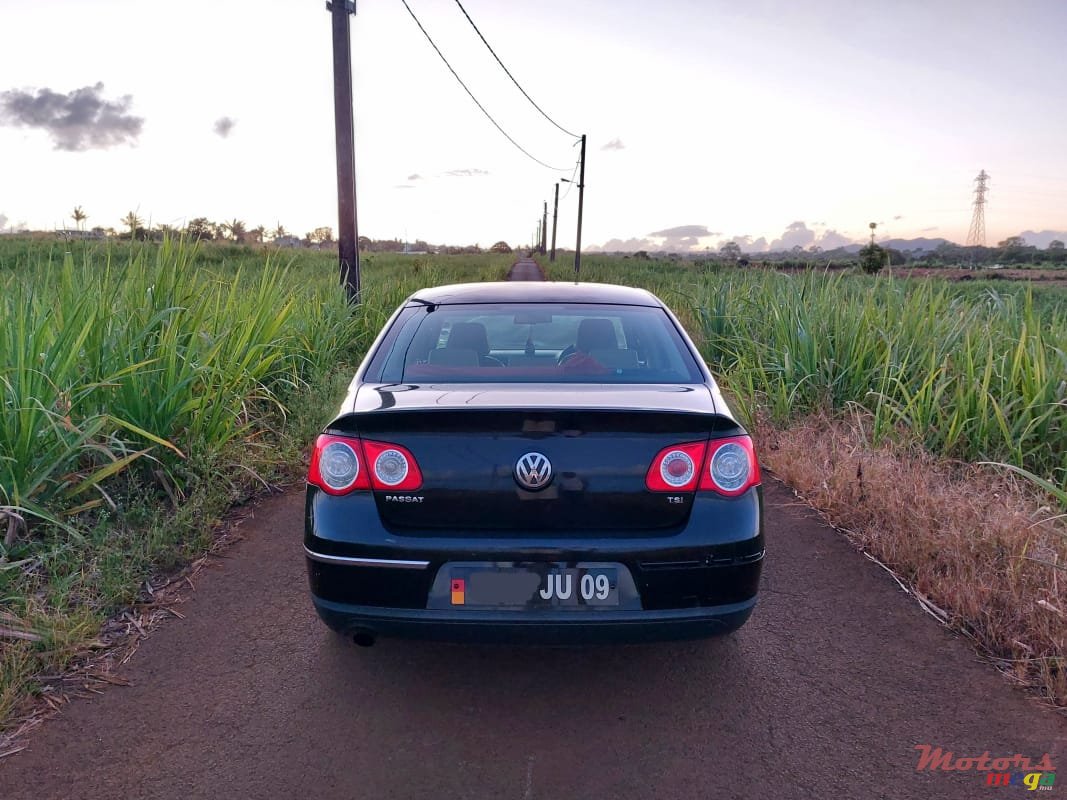 2009' Volkswagen Passat 1.4 Turbo photo #6