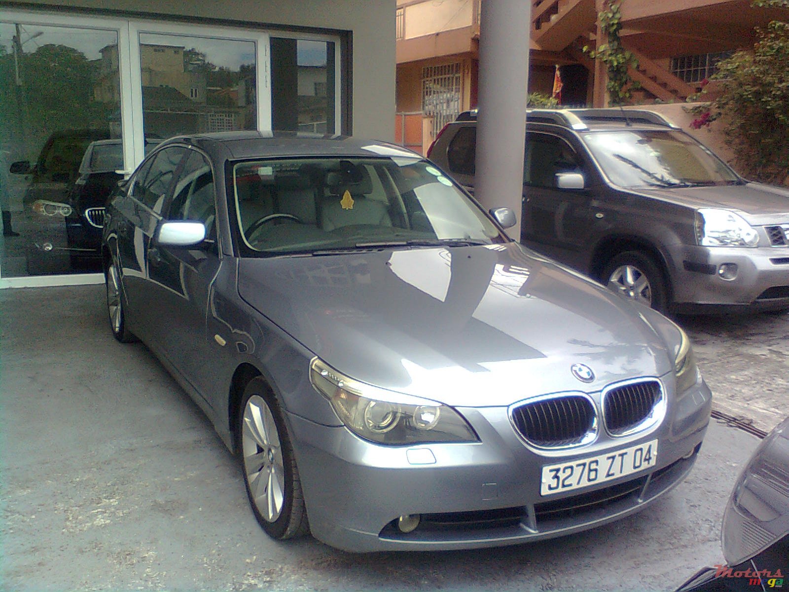 2004' BMW 5 Series photo #1