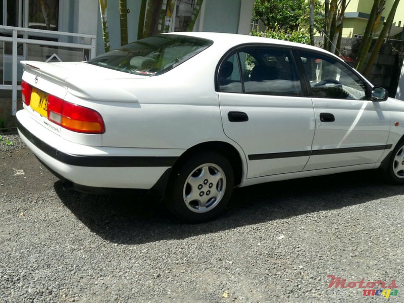1998' Toyota Corona photo #2