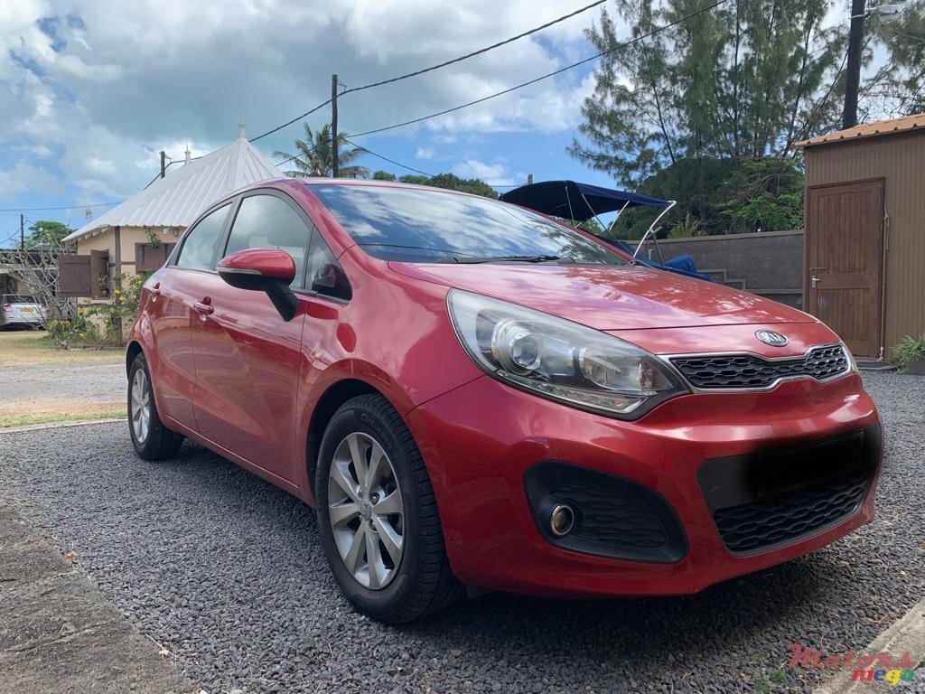 2011' Kia Rio photo #4