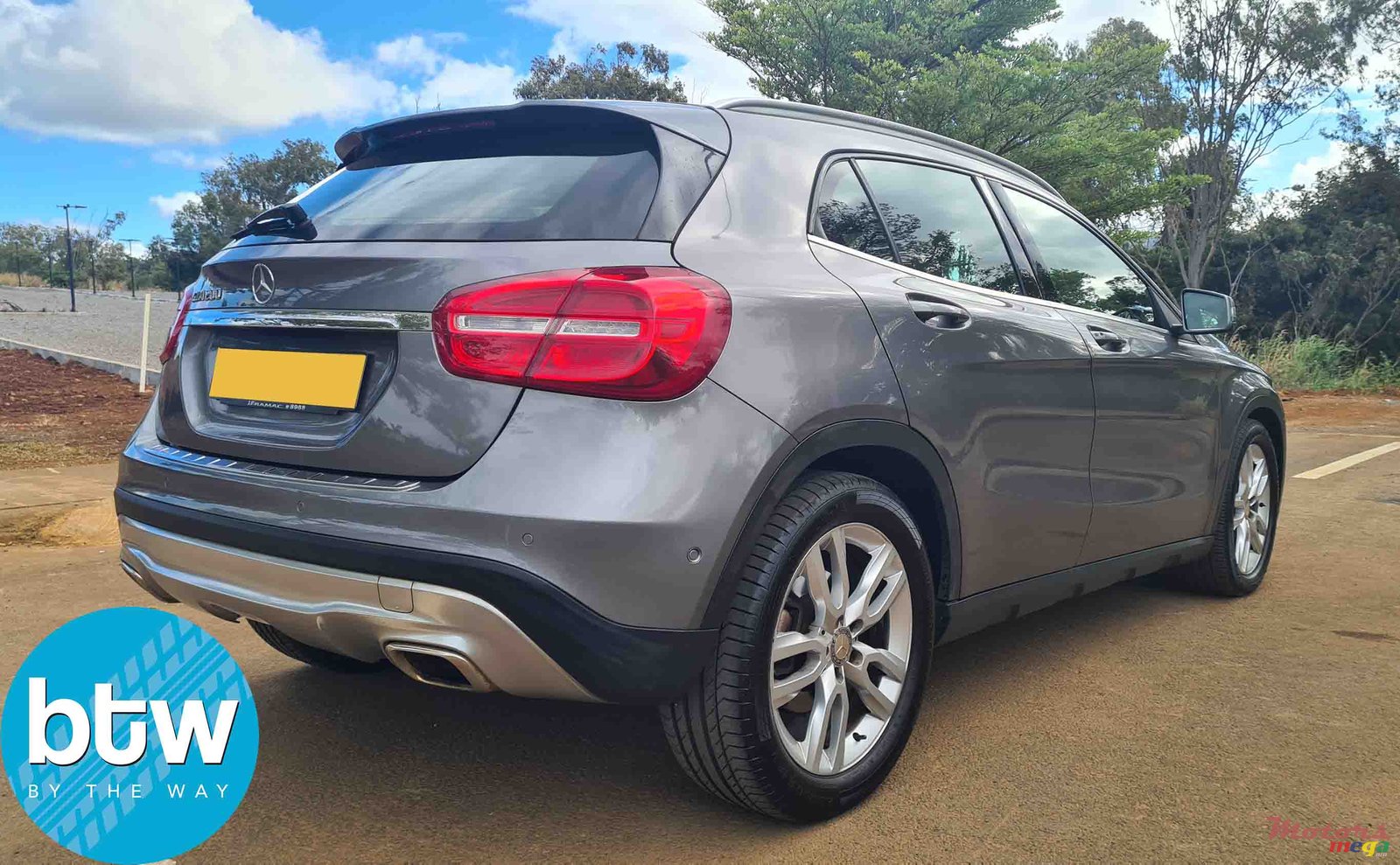 2015' Mercedes-Benz GLA-Class photo #3