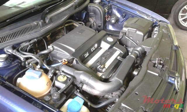 2006' Volkswagen Golf IV ocean photo #4