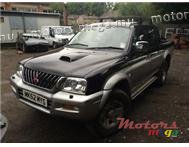 2006' Mitsubishi photo #1